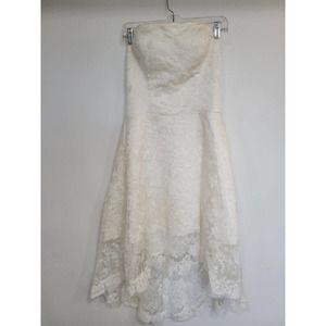 White lace dress